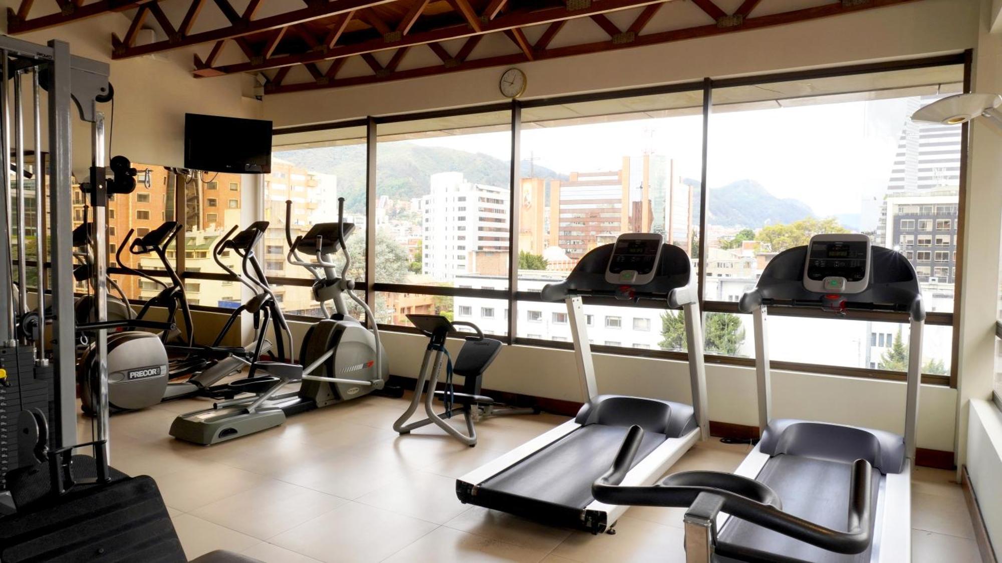 Bogota Plaza Hotel Εξωτερικό φωτογραφία A gym in Bogotá, Colombia