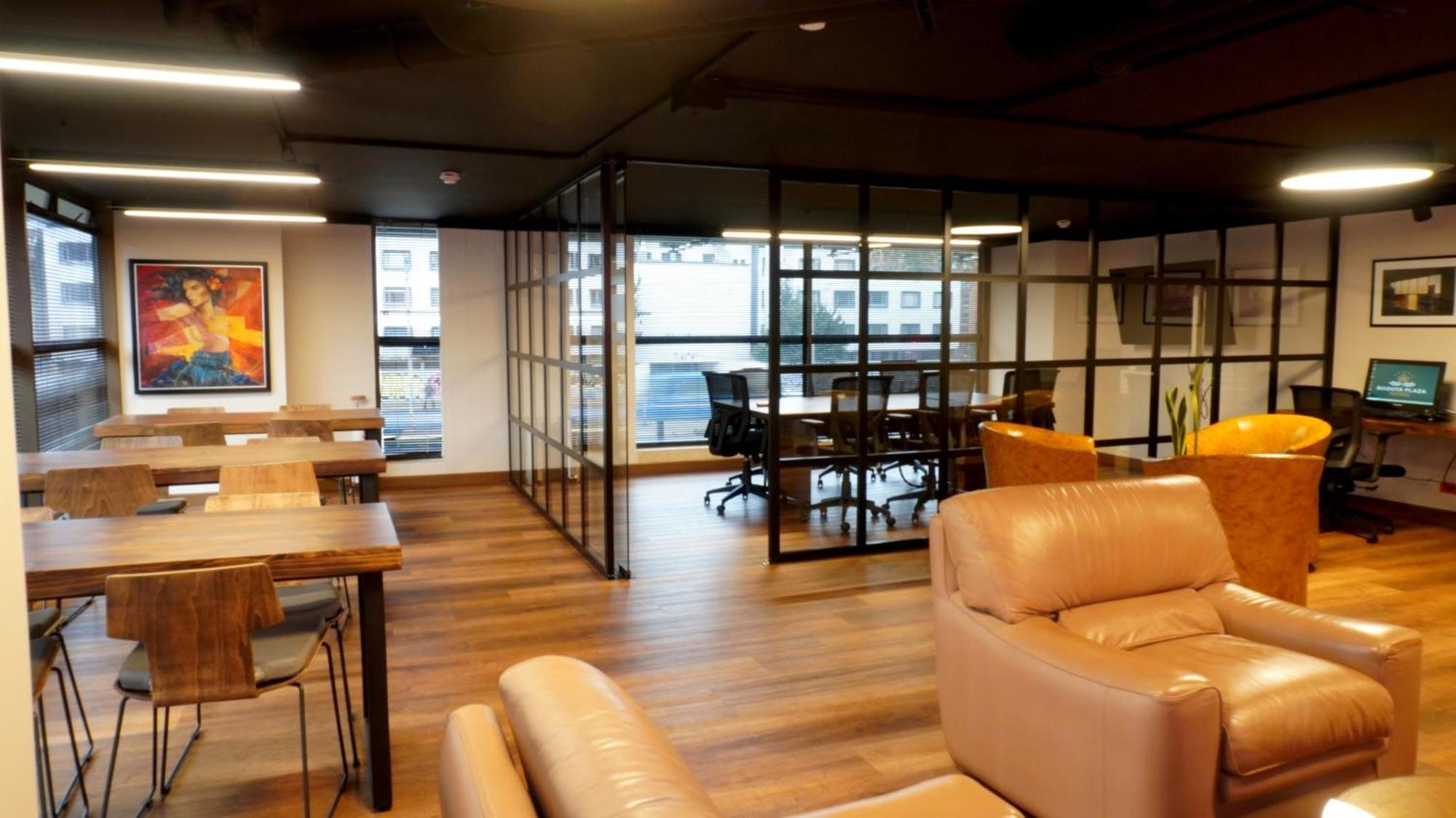 Bogota Plaza Hotel Εξωτερικό φωτογραφία The interior of the library