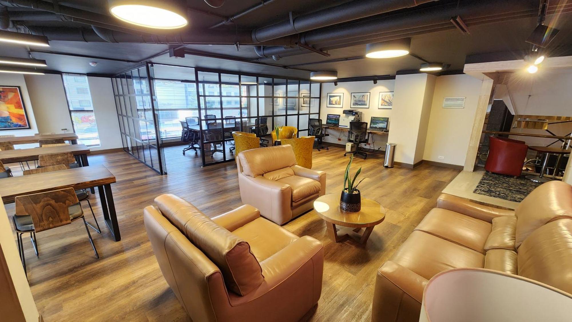 Bogota Plaza Hotel Εξωτερικό φωτογραφία The lounge at the airport